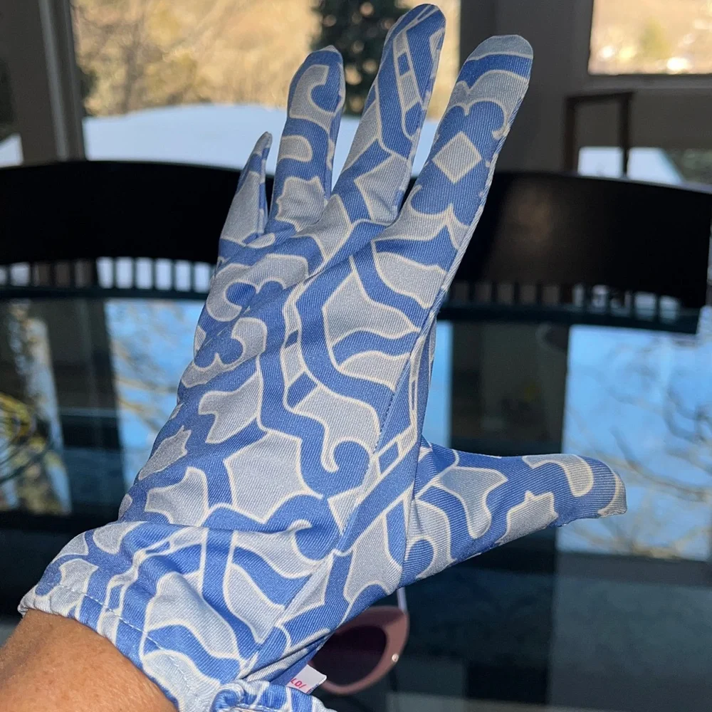 Gretchen Scott Designs Blue Patterned Gloves